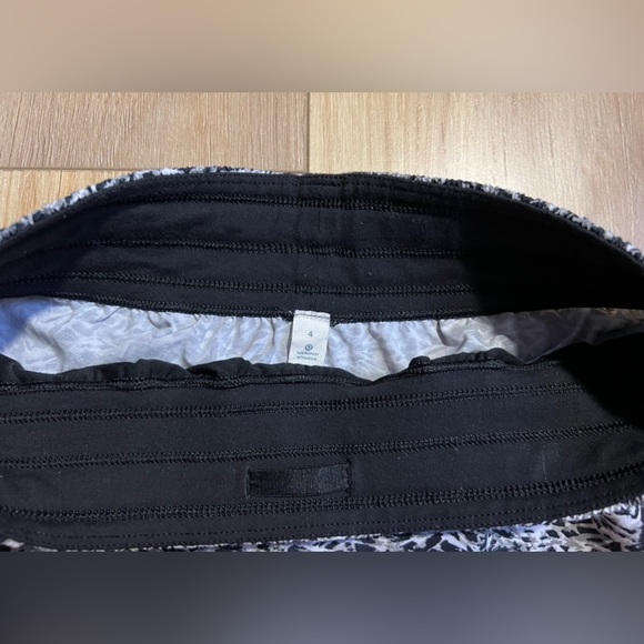 🖤 Lululemon For Love Crop 🖤 - Picture 7 of 7